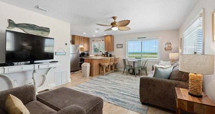 Beachfront, dog-friendly unit in Flagler Beach!