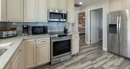 Beachfront, Pet Friendly-Flagler Beach!