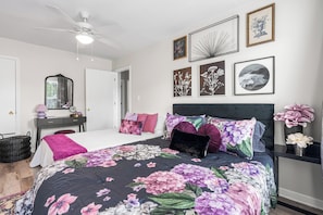3 quartos, ferros/tábuas de passar roupa, Wi-Fi, roupa de cama