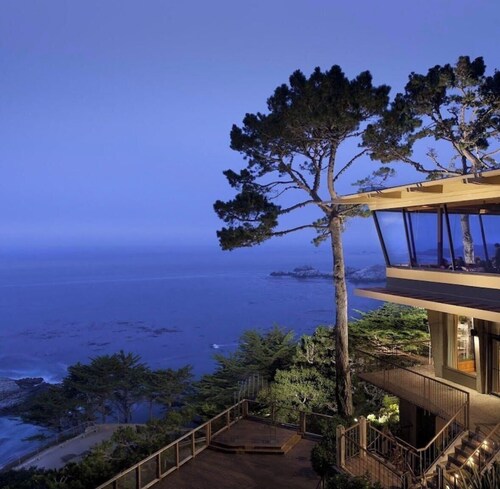 Sleeps 4, Oceanview Suite From Private Balcony!!