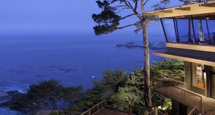 Sleeps 4, Oceanview Suite From Private Balcony!!