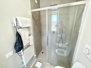 Villa, 3 Bedrooms, Smoking, Private Pool | Bathroom - Villa Ipnotica - Panoramic Views Plus Exquisite Pool - Sleeps 7 - Very Stylish (Spoleto)