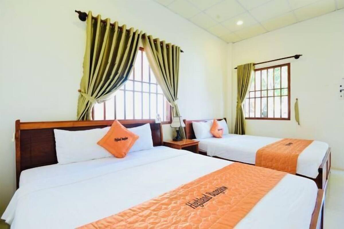 1 bedroom, desk, laptop workspace, free WiFi