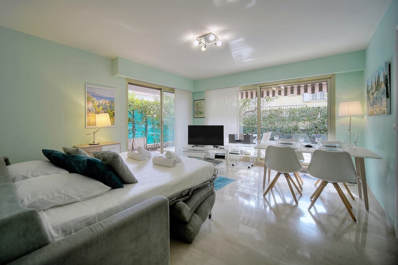 1 chambre, fer et planche à repasser, Wi-Fi, draps fournis