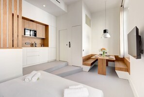 StrykjÀrn/strykbrÀda, wi-fi och sÀngklÀder