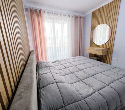 Apartment Near Downtown