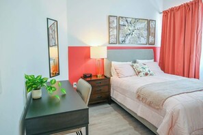 5 chambres, fer et planche à repasser, Wi-Fi gratuit, draps fournis