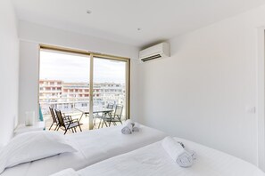 1 chambre, fer et planche à repasser, Wi-Fi gratuit, draps fournis