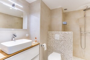 Hårtørrer, håndklæder