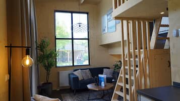 Basic Chalet (Tiny House 4) | Living area