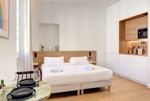 Fer et planche à repasser, Wi-Fi, draps fournis