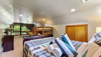 3 chambres, fer et planche à repasser, lit parapluie, Wi-Fi