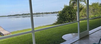 Disney and Universal Studios only 30 minutes away