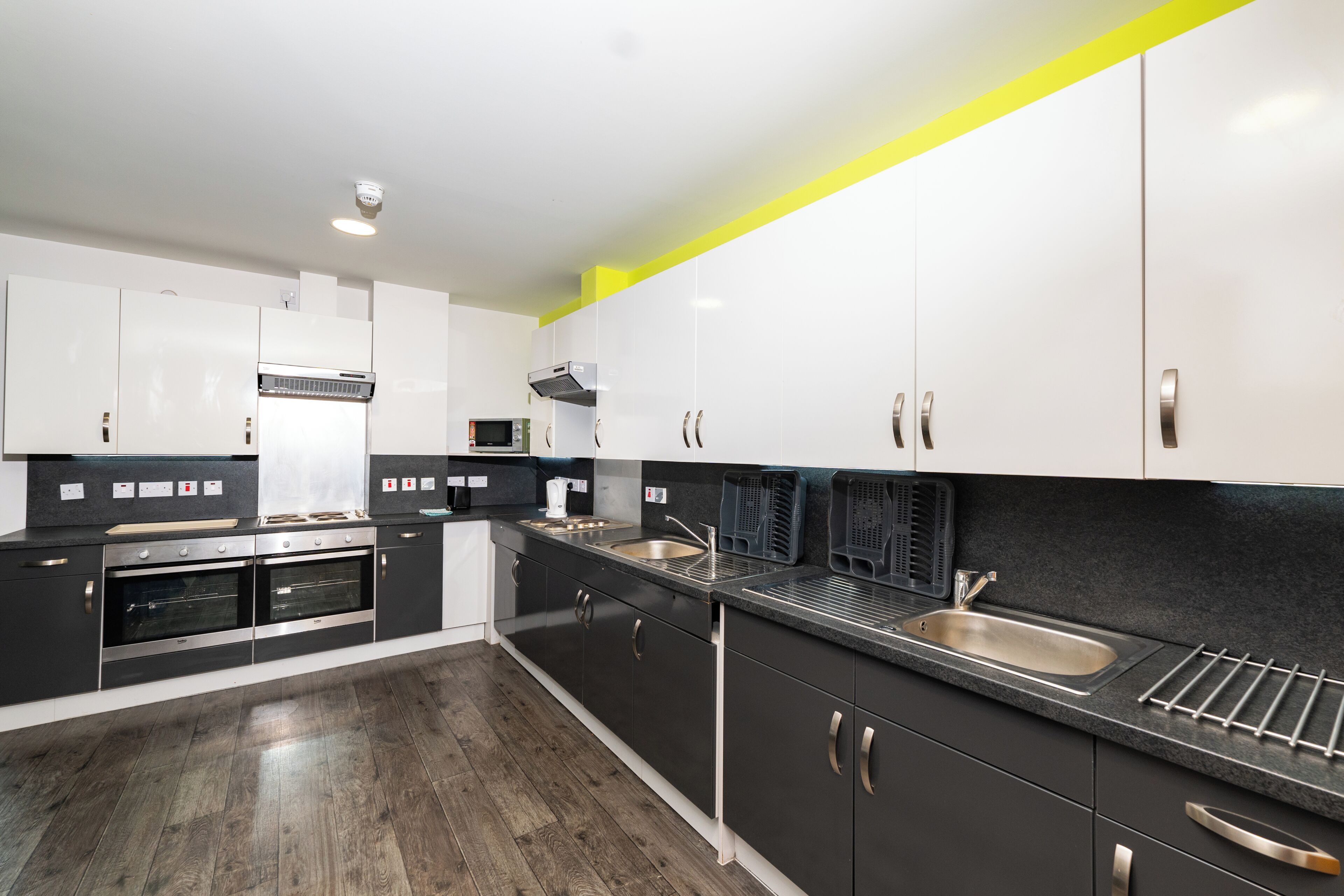 Double Room | Shared bathroom