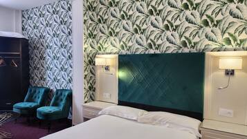 Double Room | Peti besi dalam bilik, kalis bunyi, seterika/papan seterika