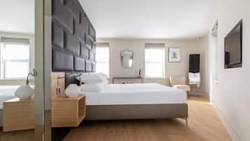 Apartment (2 Bedrooms) | 2 bedrooms, iron/ironing board, bed sheets