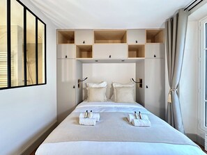 4 Schlafzimmer, Schreibtisch, Bügeleisen/Bügelbrett, kostenloses WLAN