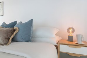 2 habitaciones, tabla de planchar con plancha y wifi gratis 