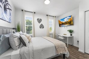 4 chambres, fer et planche Ă repasser, Wi-Fi, draps fournis