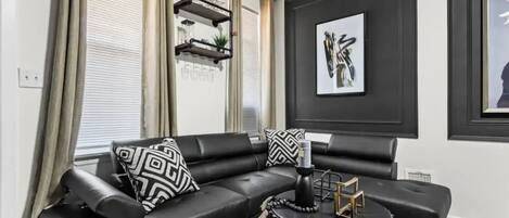 Smart TV, videogiochi, studio