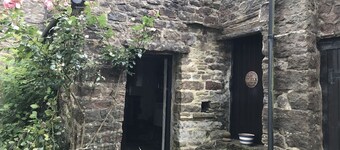 Miner's cottage in stunning Swaledale.
No TV, internet or mobile phone signal.