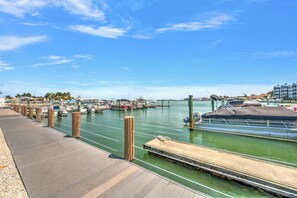 Marina - Beautiful one bedroom condo in Marco Island with so much to offer! (Marco Island)