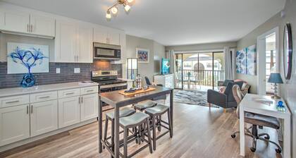 Beautiful one bedroom condo in Marco Island with so much to offer!
