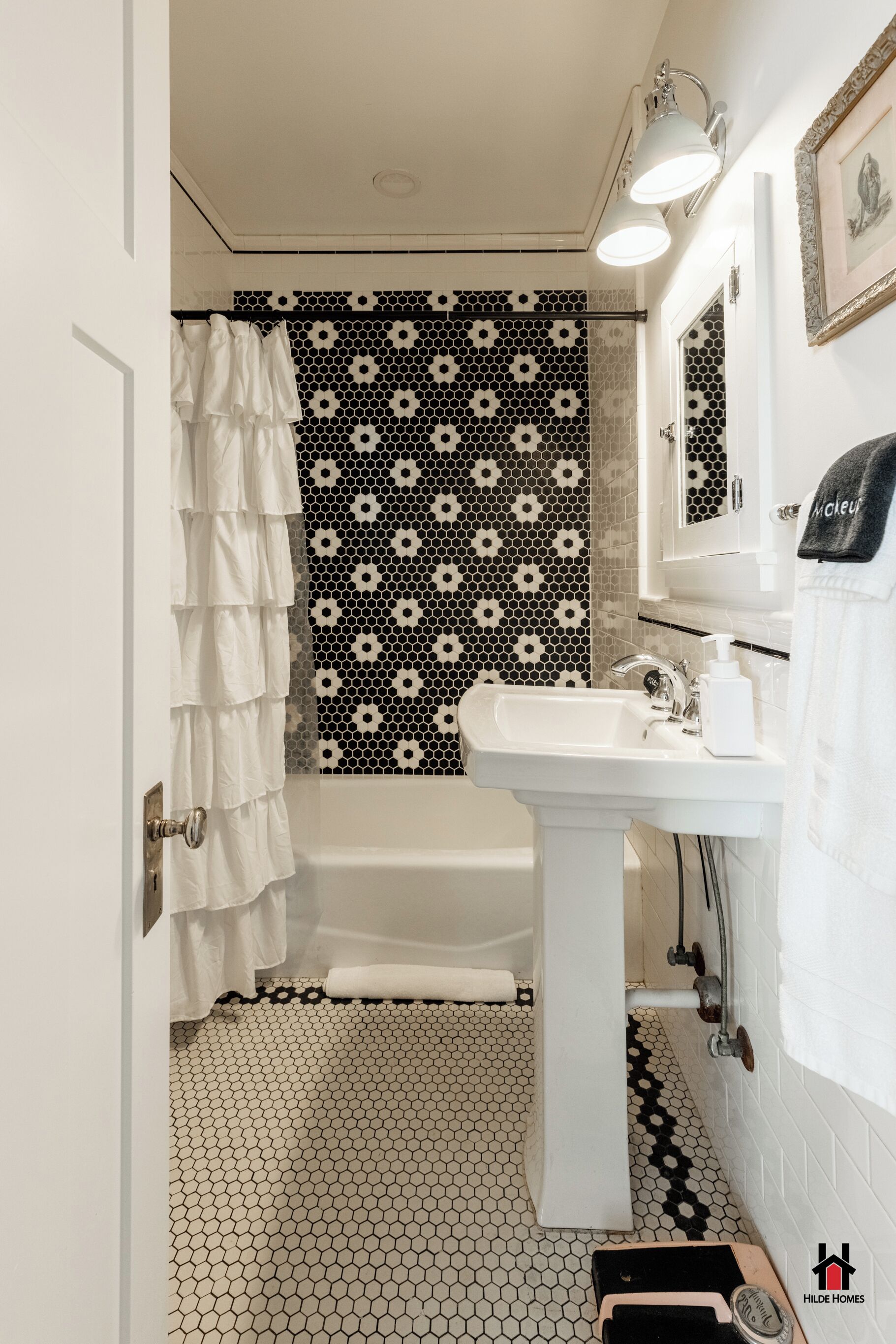 Comfort House, 2 Bedrooms | Bathroom | Soap, shampoo, toilet paper