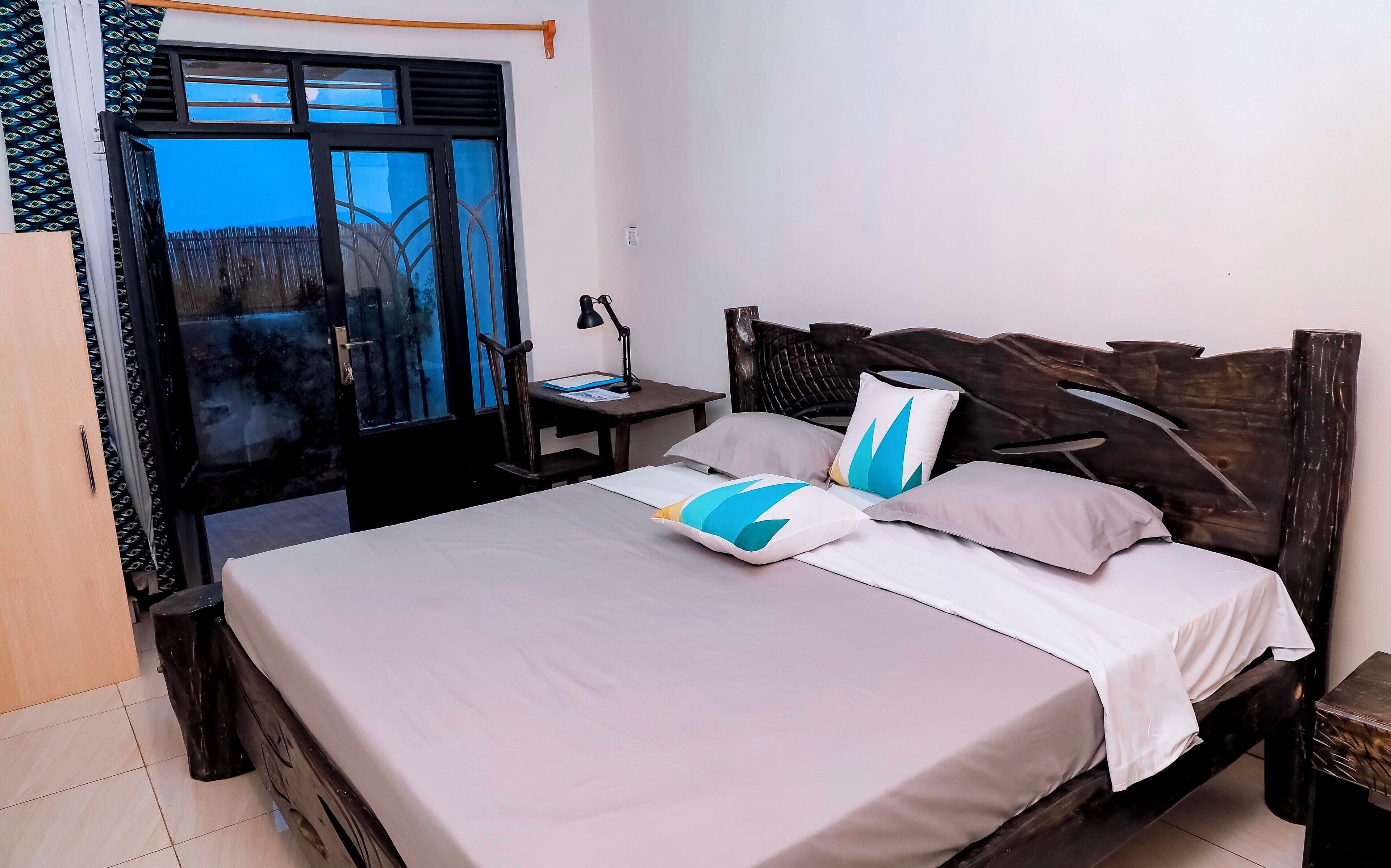 Egyptian cotton sheets, premium bedding, down duvets