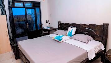 Deluxe Double Room, Garden View