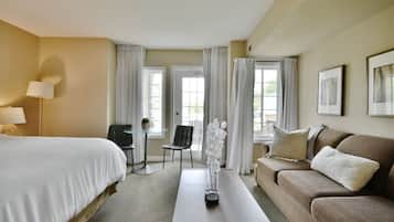 1 bedroom, desk, WiFi, bed sheets