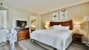 1 bedroom, desk, WiFi, bed sheets