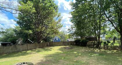 Amazing Location with Amazing Conveniences!
Close to 840 and I-24