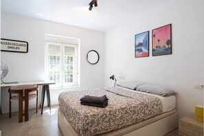 2 chambres, bureau, fer et planche à repasser, Wi-Fi