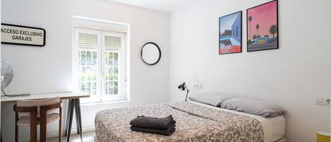 2 chambres, bureau, fer et planche à repasser, Wi-Fi