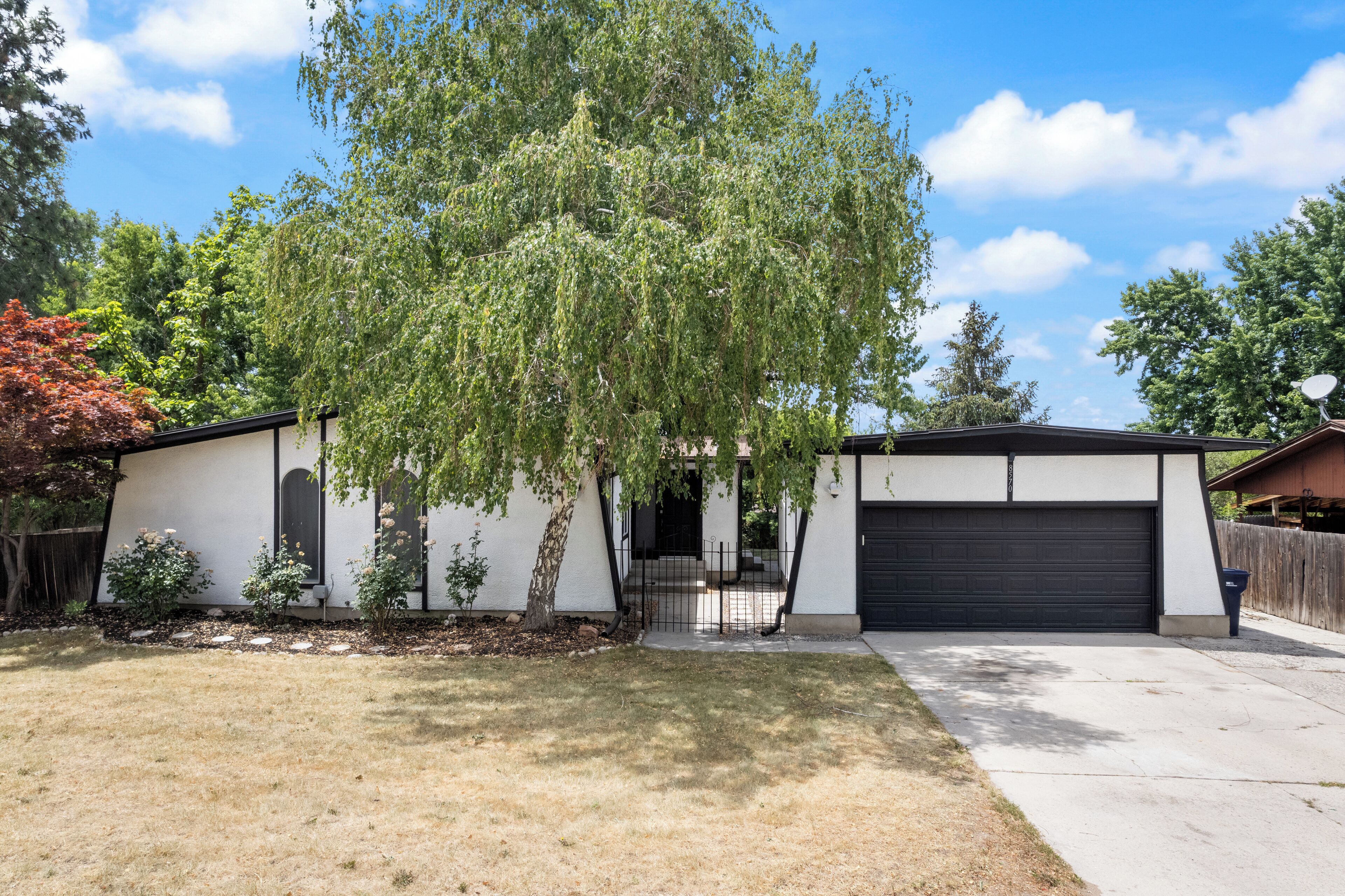 Spacious 6-bedroom house Close to Ski/Hike delightful Salt Lake Area