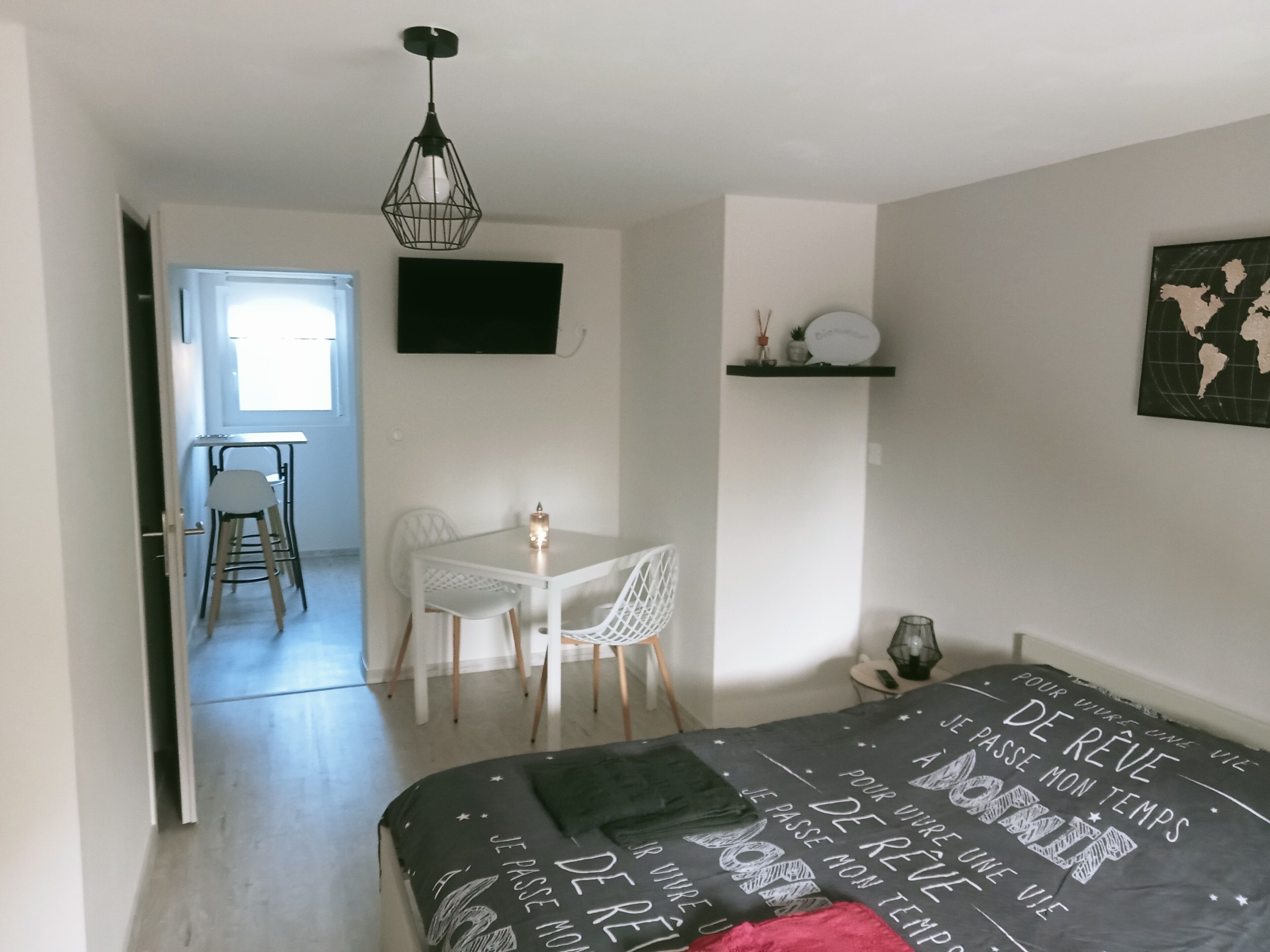 1 bedroom, WiFi, bed sheets