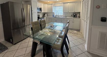 The Ultimate Fishing Retreat- Comfortable and Convenient!