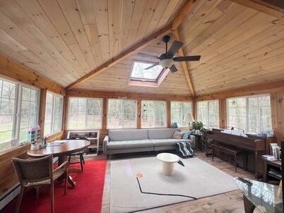 Family-Friendly Home in a Private Lake