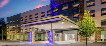 Holiday Inn Express Savannah Gateway by IHG