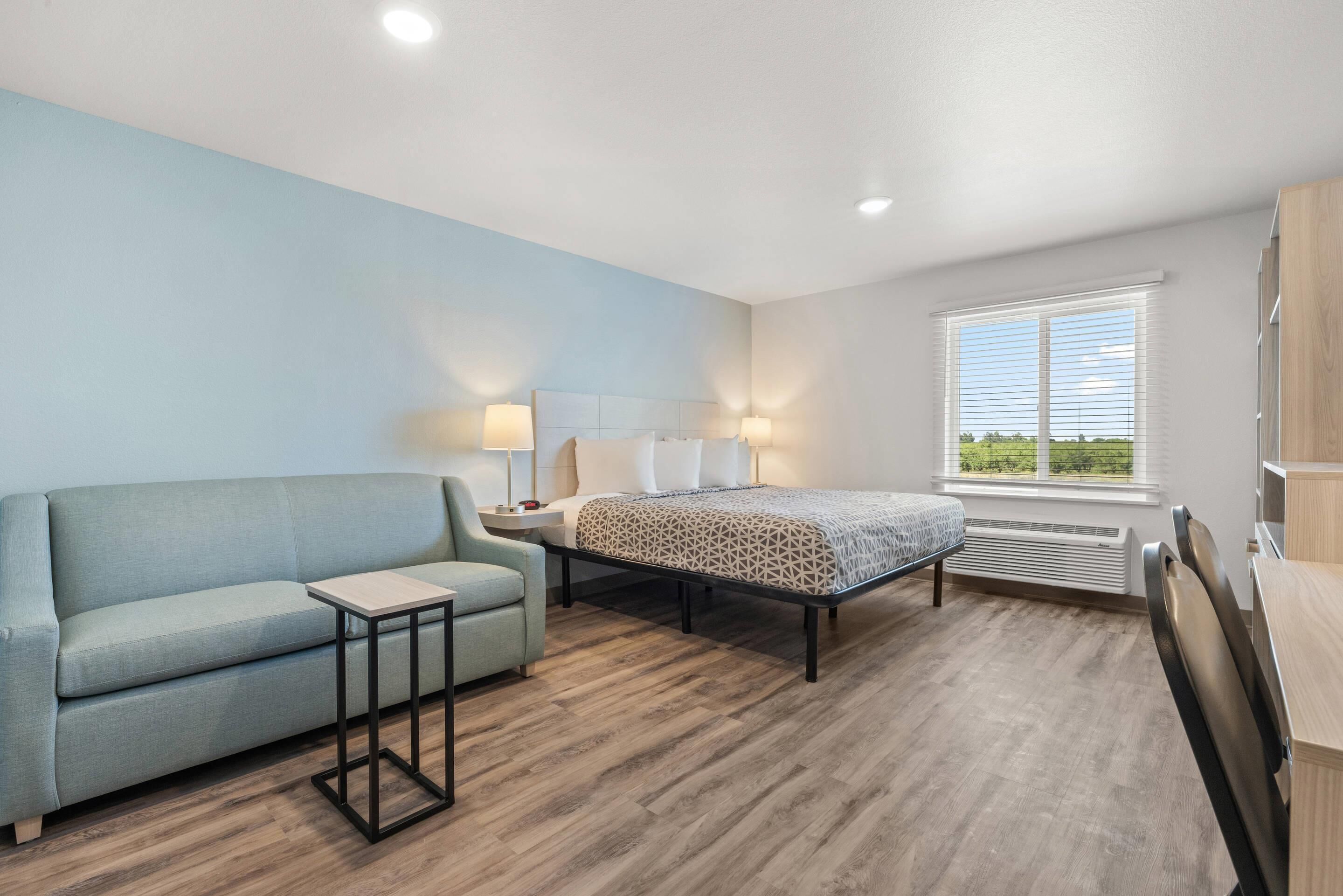 Desk, laptop workspace, free WiFi, bed sheets