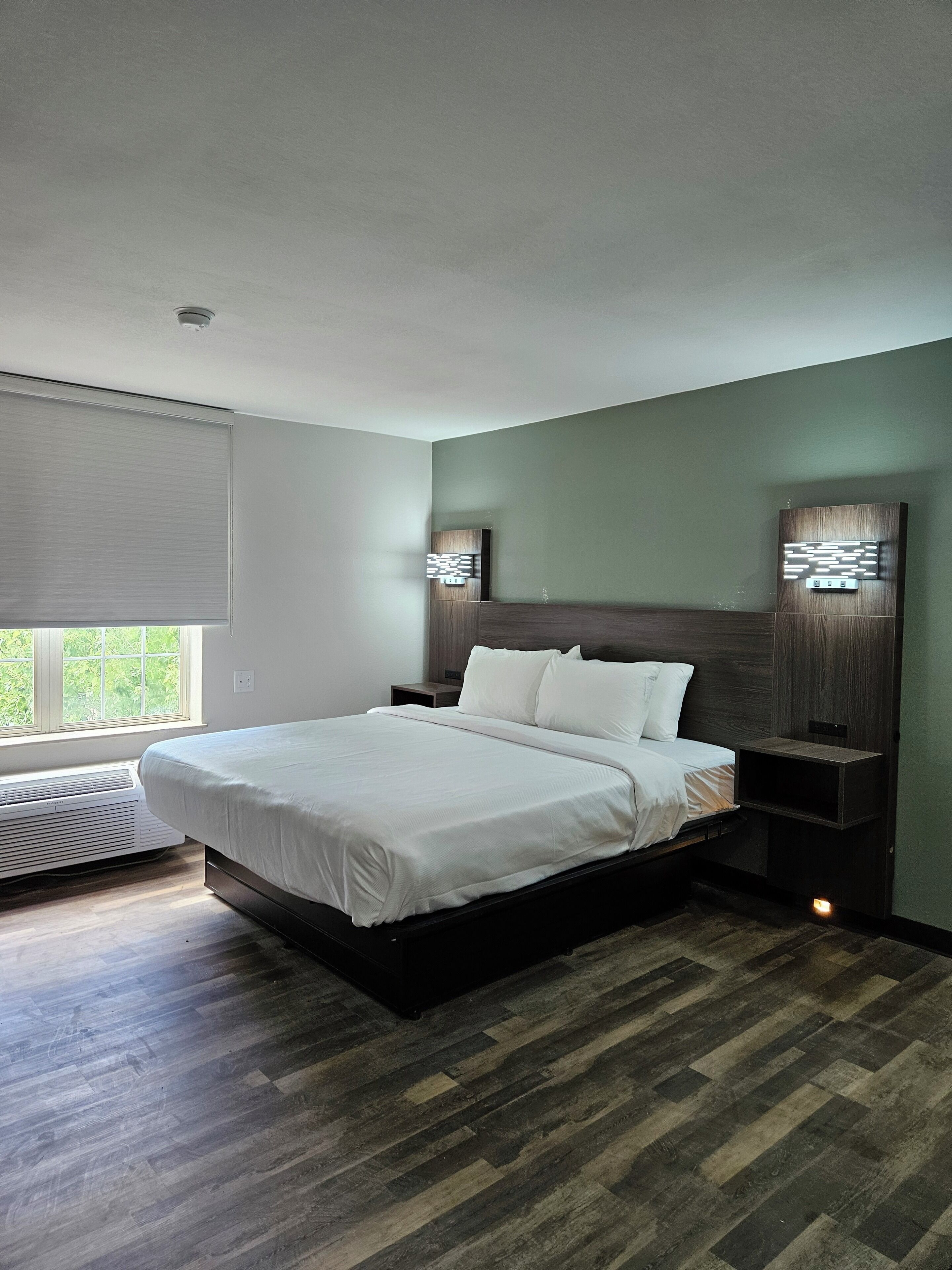 書桌、熨斗/熨衫板、免費 Wi-Fi、床單