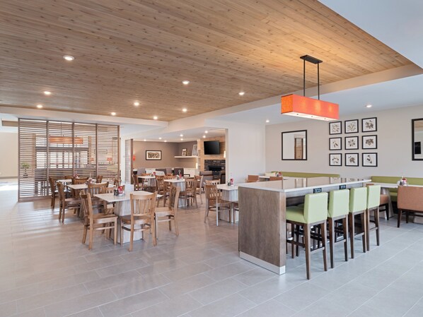 Dining - Country Inn & Suites by Radisson near Arches National Park, Moab, UT (Moab)