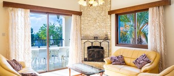 Villa Morpho - Four Bedroom Villa, Sleeps 8