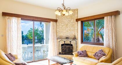 Villa Morpho - Four Bedroom Villa, Sleeps 8