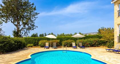 Villa Natasha - Three Bedroom Villa, Sleeps 6