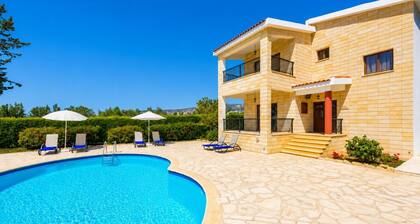 Villa Natasha - Three Bedroom Villa, Sleeps 6