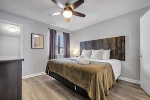 2 bedrooms, desk, iron/ironing board, free WiFi