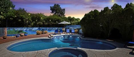 Outdoor pool, a heated pool