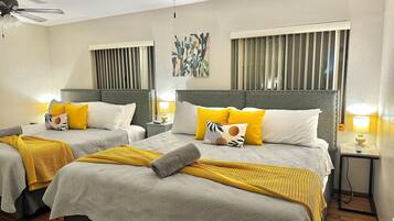 7 quartos, berço de viagem, Wi-Fi de cortesia, roupa de cama